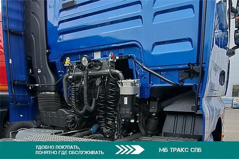 Седельный тягач в синем цвете SITRAK С7Н 6Х4 с АКПП, ретардером и раздаткой