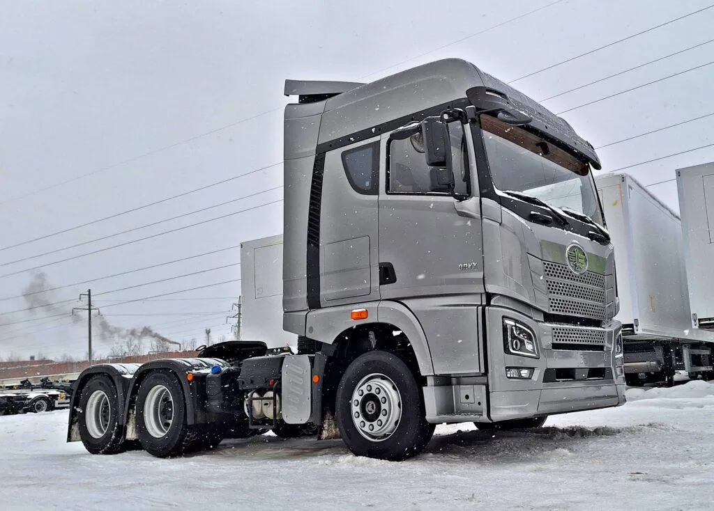 тягач FAW ORYX 4х2