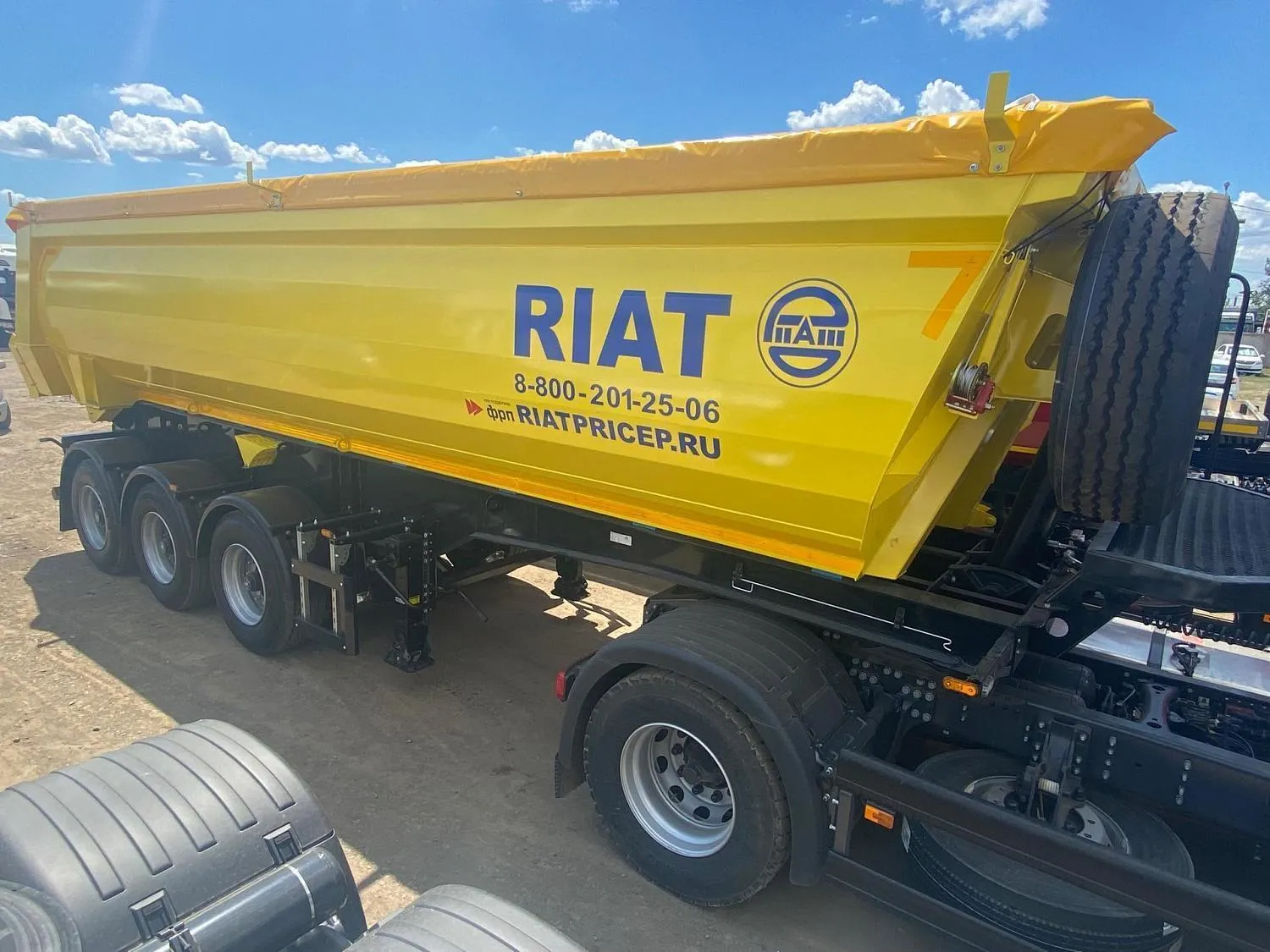 В поисках самосвального полуприцепа... 