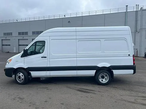 Sollers ATLANT L3H2 - Цельнометаллический фургон 4x2 150 л.с