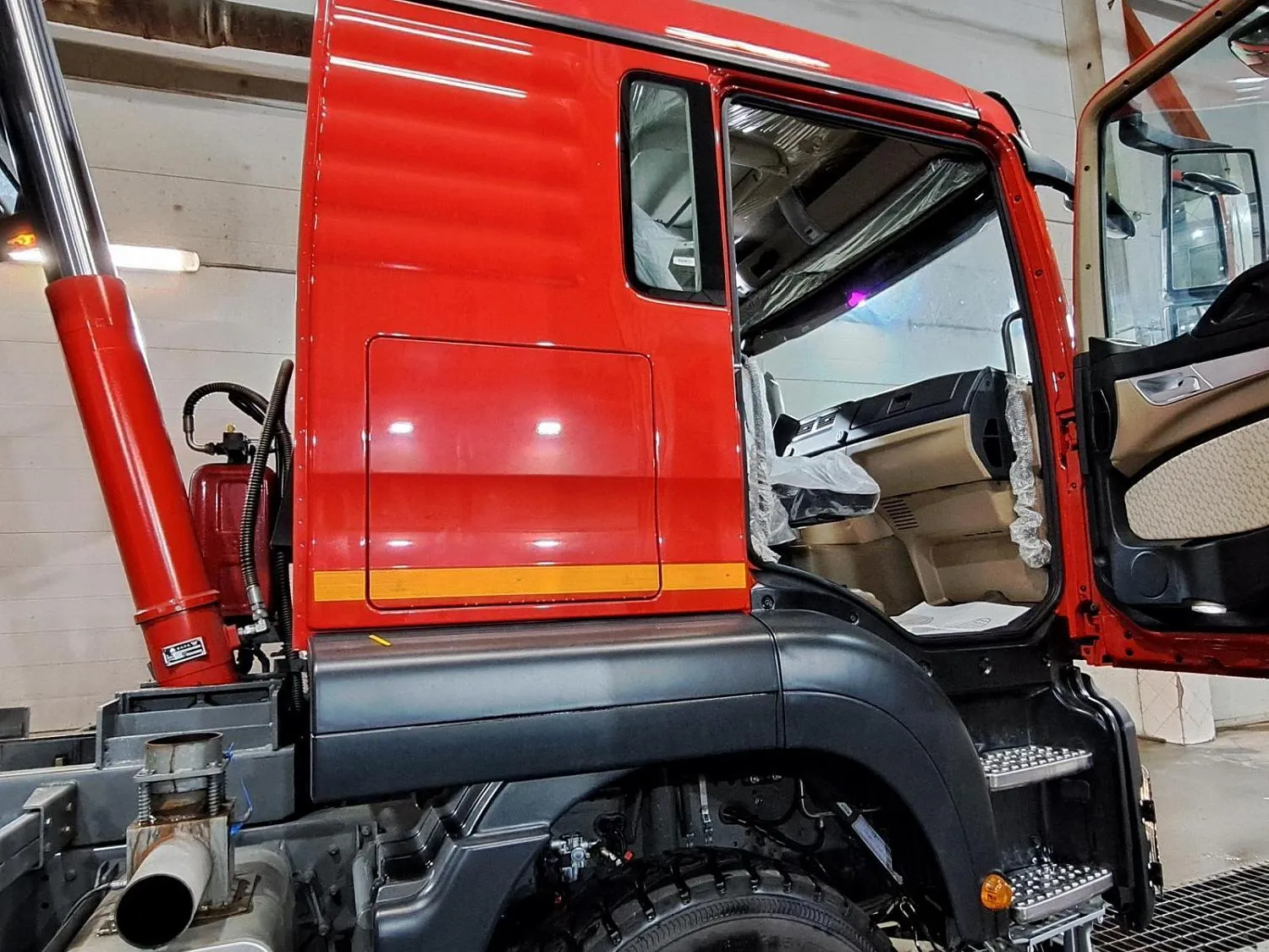 Самосвал HOWO T5G 6Х4 МКПП 400 л.с. 25 куб. м | ХОВО ZZ3257V384GE1