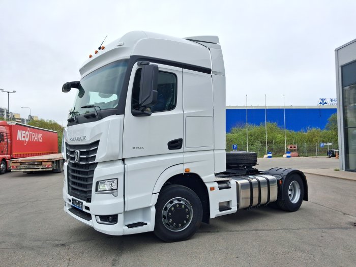 Новый КАМАЗ-54901 (4х2) отправился в работу