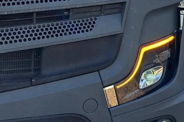 Китайский Мерседес-Бенц Актрос