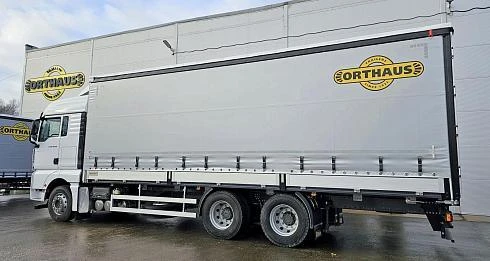 Автомобиль бортовой с тентом SITRAK | СИТРАК 6x2, 400 л.с. с АКПП