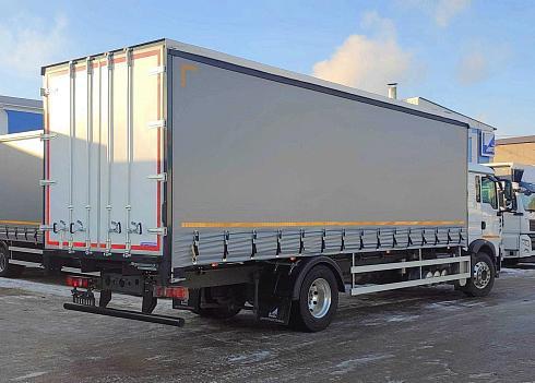 Автомобиль бортовой с тентом HOWO T5G 4×2, 280 л.с. АКПП