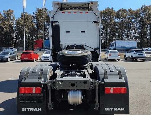 Седельный тягач SITRAK С7Н MAX 6Х4 с АКПП, задней пневмой и ретардером в белом цвете