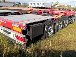 Универсальный контейнеровоз Kassbohrer SHG S40 предназначен для перевозки контейнеров размеров от 20 до 40 футов