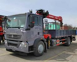 Автомобиль бортовой HOWO T5G 326 л.с. 6x4 с КМУ SUNHUNK К238