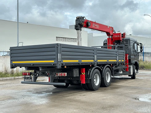 Автомобиль бортовой  HOWO T5G 400 л.с 6x4 с КМУ HORYONG HRS 216 