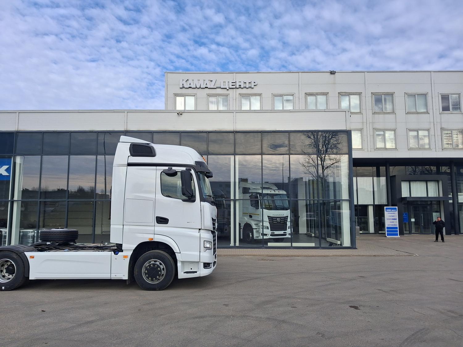 В «МБ Тракс СПБ» выгодно покупать КАМАЗ и расширять автопарк 