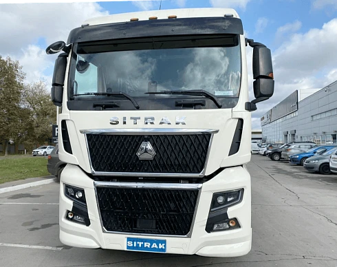 Седельный тягач SITRAK С7Н MAX 6Х4 с АКПП, задней пневмой и ретардером в белом цвете