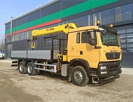 Автомобиль бортовой HOWO T5G 440 л.с. 6x4 с КМУ Hyva HST8E4