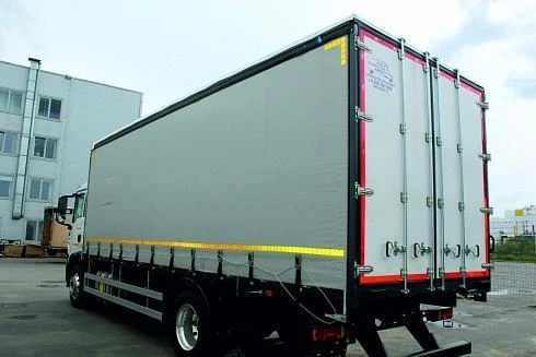 Автомобиль бортовой с тентом Howo T5G 4x2, 280 л.с. с АКПП