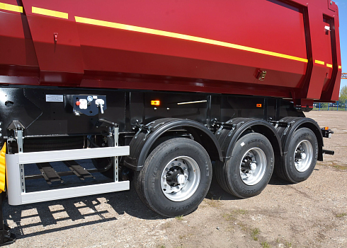 Самосвальная сцепка: тягач KAMAZ-54902 и полуприцеп НЕФАЗ-9509-30